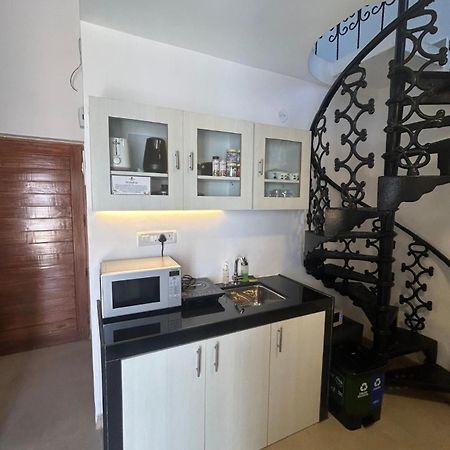 Jungle Hut-Annabelle'S Beach Apartments At Bernard Simao,Calangute,Goa Candolim Luaran gambar