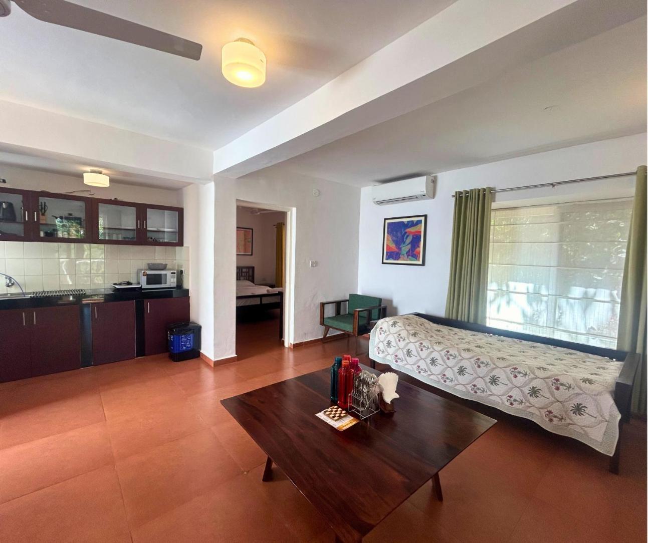 Jungle Hut-Annabelle'S Beach Apartments At Bernard Simao,Calangute,Goa Candolim Luaran gambar
