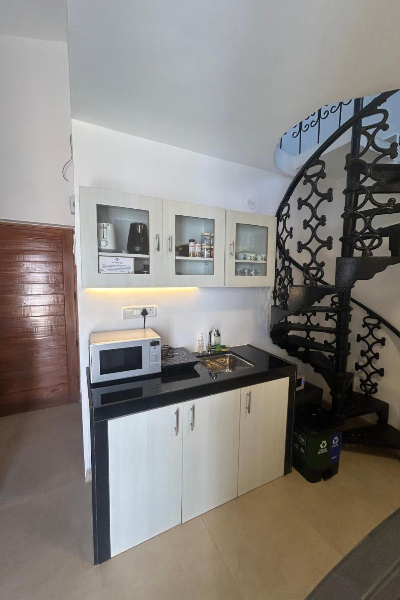 Jungle Hut-Annabelle'S Beach Apartments At Bernard Simao,Calangute,Goa Candolim Luaran gambar