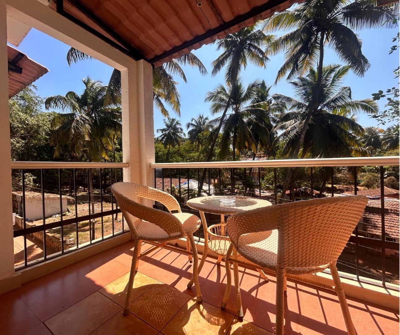 Jungle Hut-Annabelle'S Beach Apartments At Bernard Simao,Calangute,Goa Candolim Luaran gambar