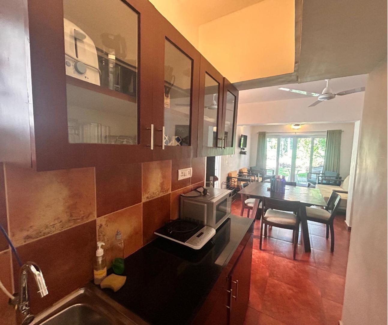 Jungle Hut-Annabelle'S Beach Apartments At Bernard Simao,Calangute,Goa Candolim Luaran gambar